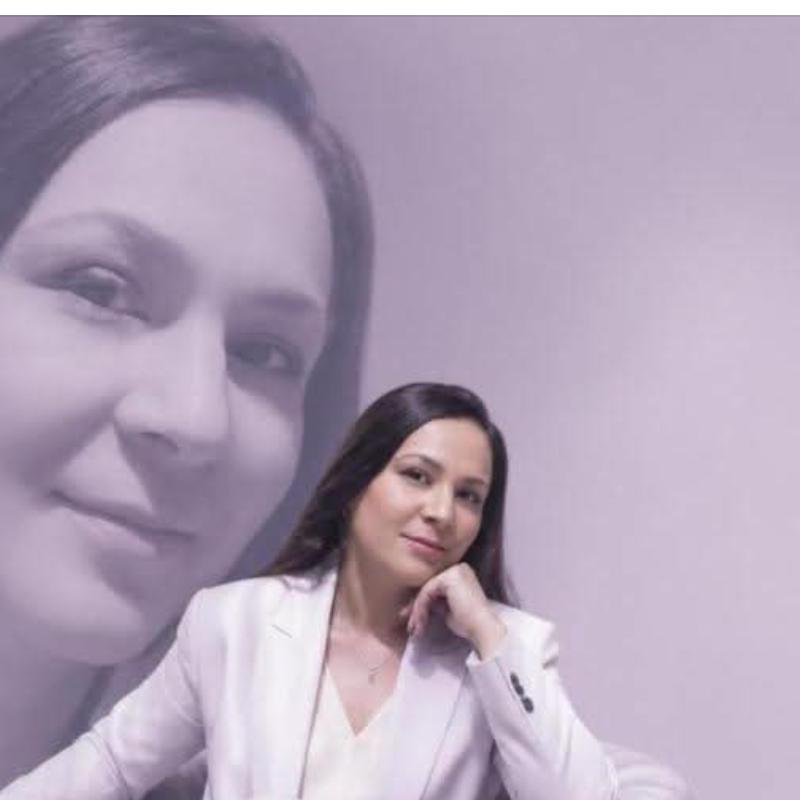 Anita Hoxha, themeluese e Anita Hoxha AI Automatizime